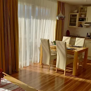 Apartment Wellness Mit Bademantelgang Zur Therme
